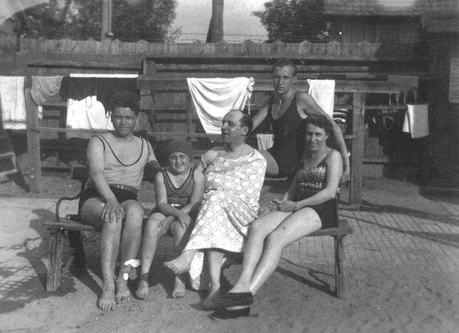The Auschwitz Pharmacist's Friend  - Jenő Böhm